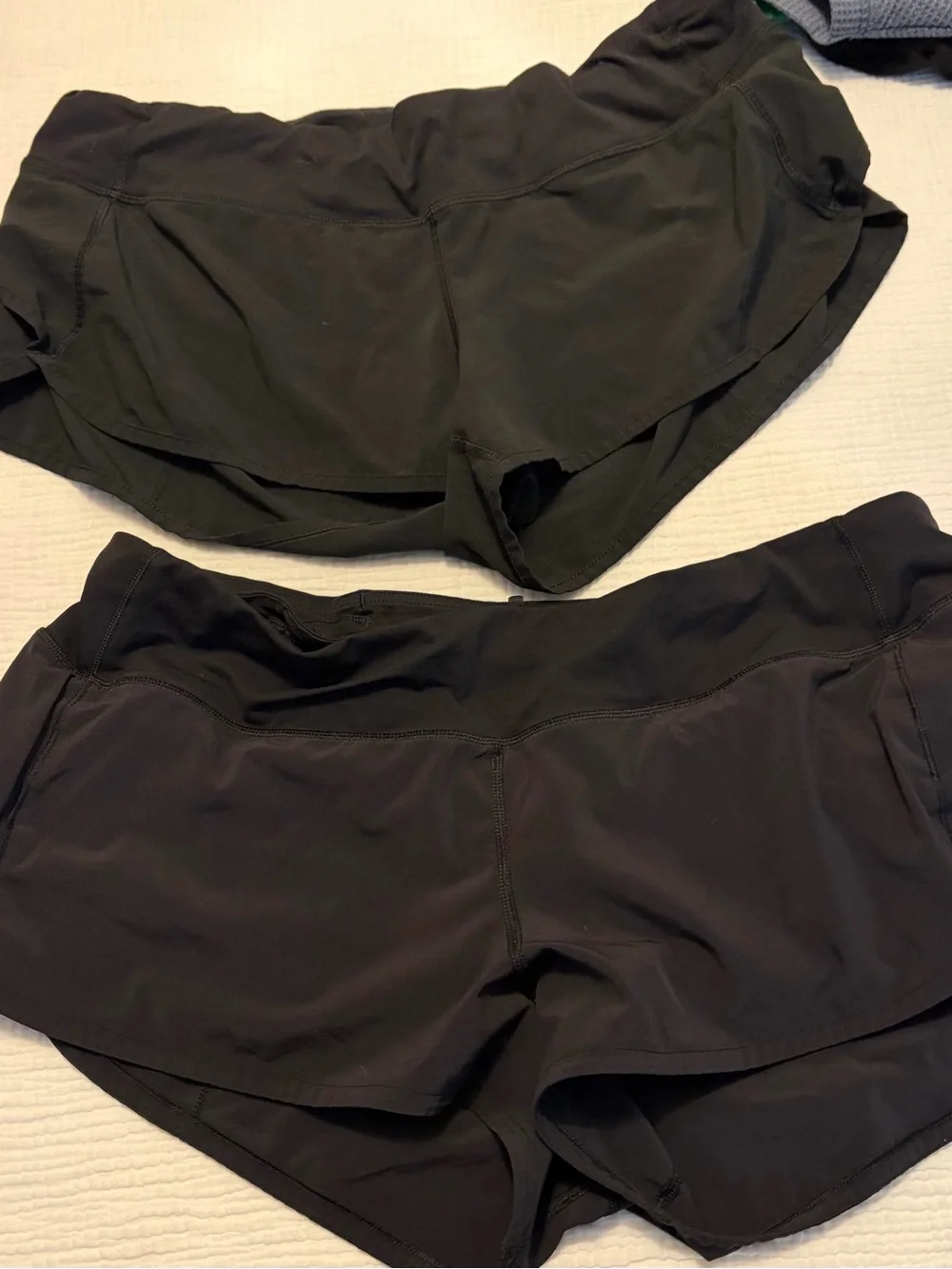 Lululemon Black Speed Up Shorts Lined 2.5 Inch Inseam Sz 10 (2 pair)